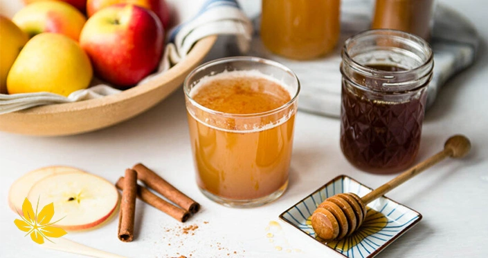 خوردن معجون عسل، دارچین و سیب برای تقویت رحم - Eating a concoction of honey, cinnamon, and apple to strengthen the uterus